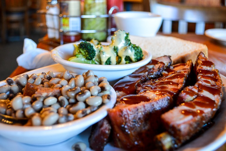 Vernon’s Kuntry Katfish Best Restaurants in Conroe